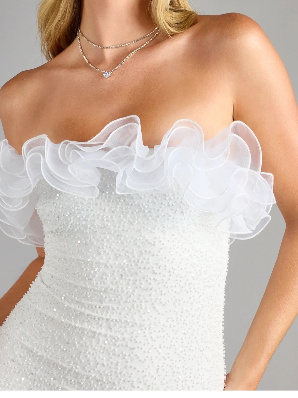 Off-Shoulder White Ruffle Trim Bodycon Dress - Picture 3 of 4